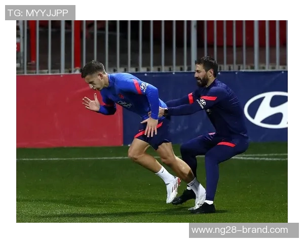 友谊赛平局AC米兰与马竞激战正酣全场观众热情高涨