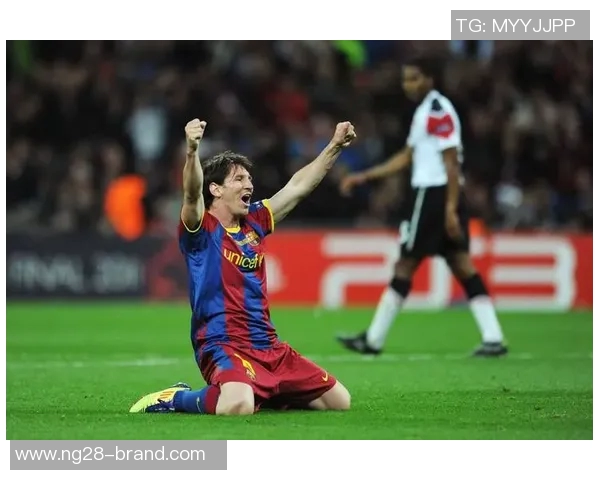 曼联战胜巴萨1-0精彩瞬间引爆全场激情回顾 曼联战胜巴萨1-0精彩瞬间引爆全场激情回顾