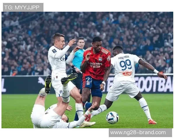 西甲精彩对决本菲卡凭神扑绝杀里昂战术解析与精彩瞬间回顾 西甲精彩对决本菲卡凭神扑绝杀里昂战术解析与精彩瞬间回顾